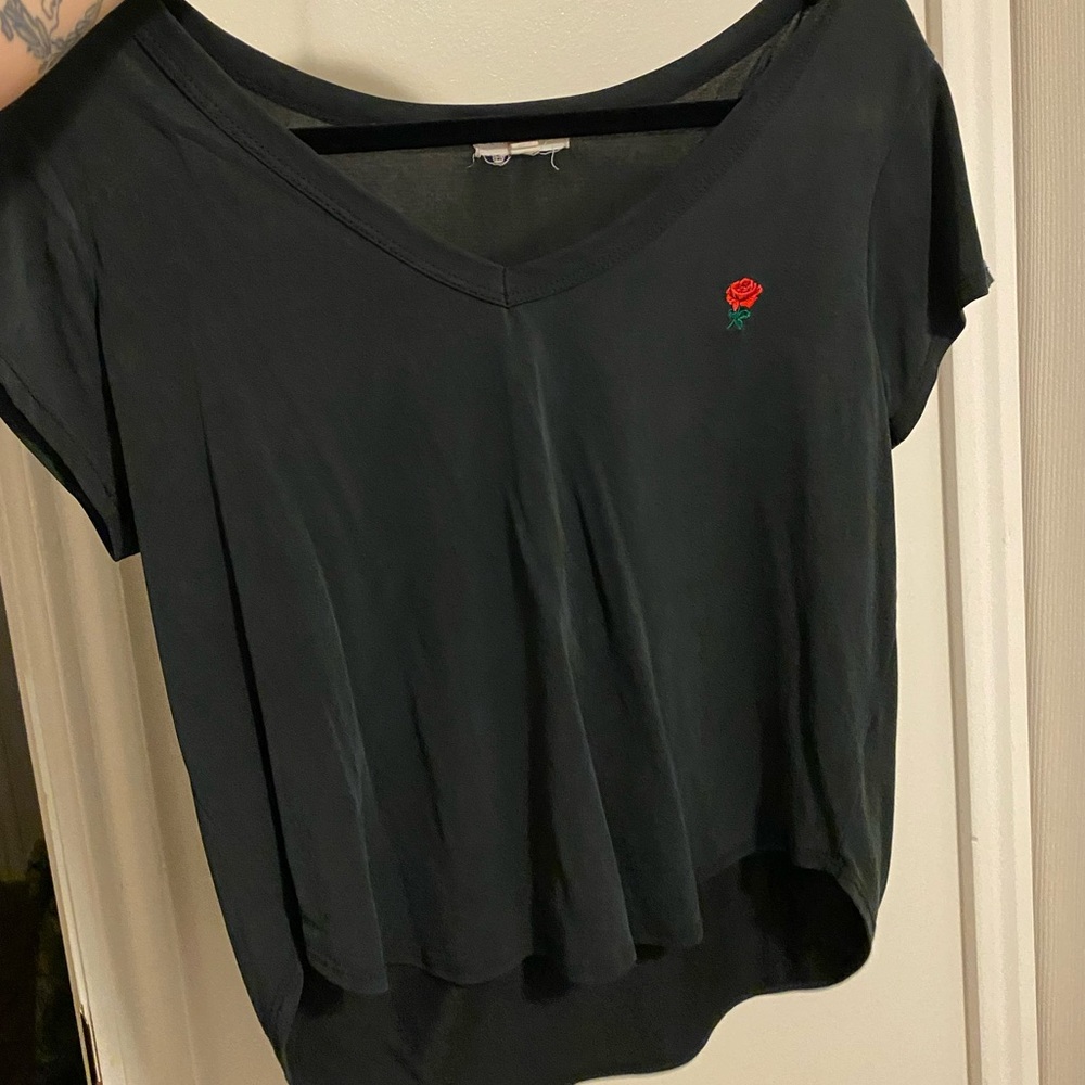 Black Flowing Tee with Cute Rose Embroidery